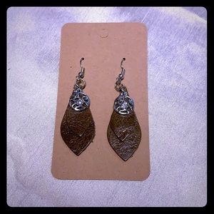 Genuine leather handmade earrings with jewels